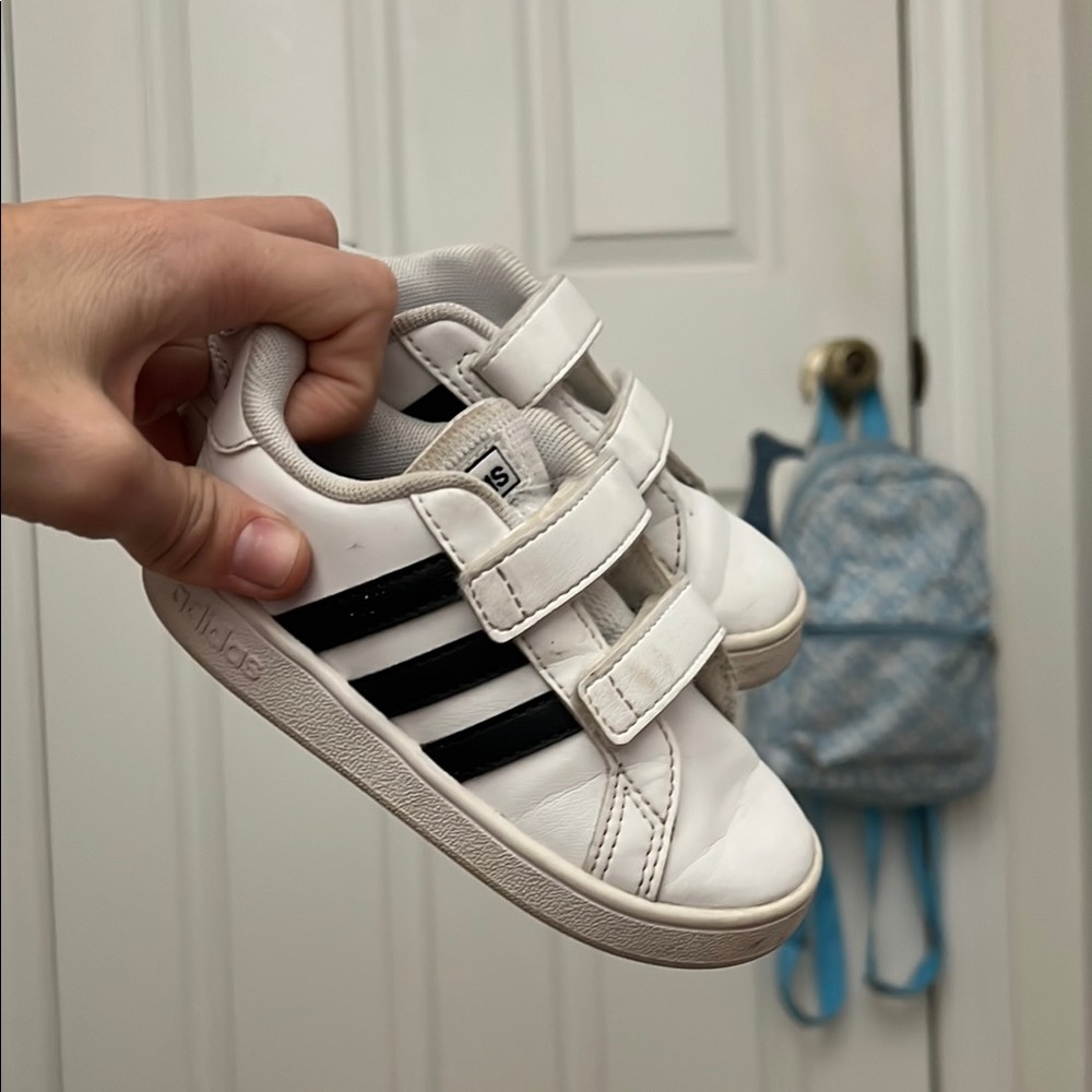 Adidas White and Black Sneakers Classic Style Size 7